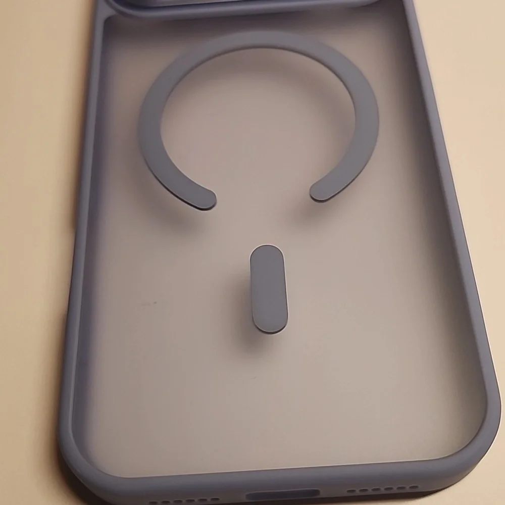 Brand new Apple IPhone 17 Pro Max Magnetic Translucent Silicone Phone case